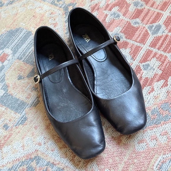 Zara Mary Jane Ballet Flats - Picture 1 of 6